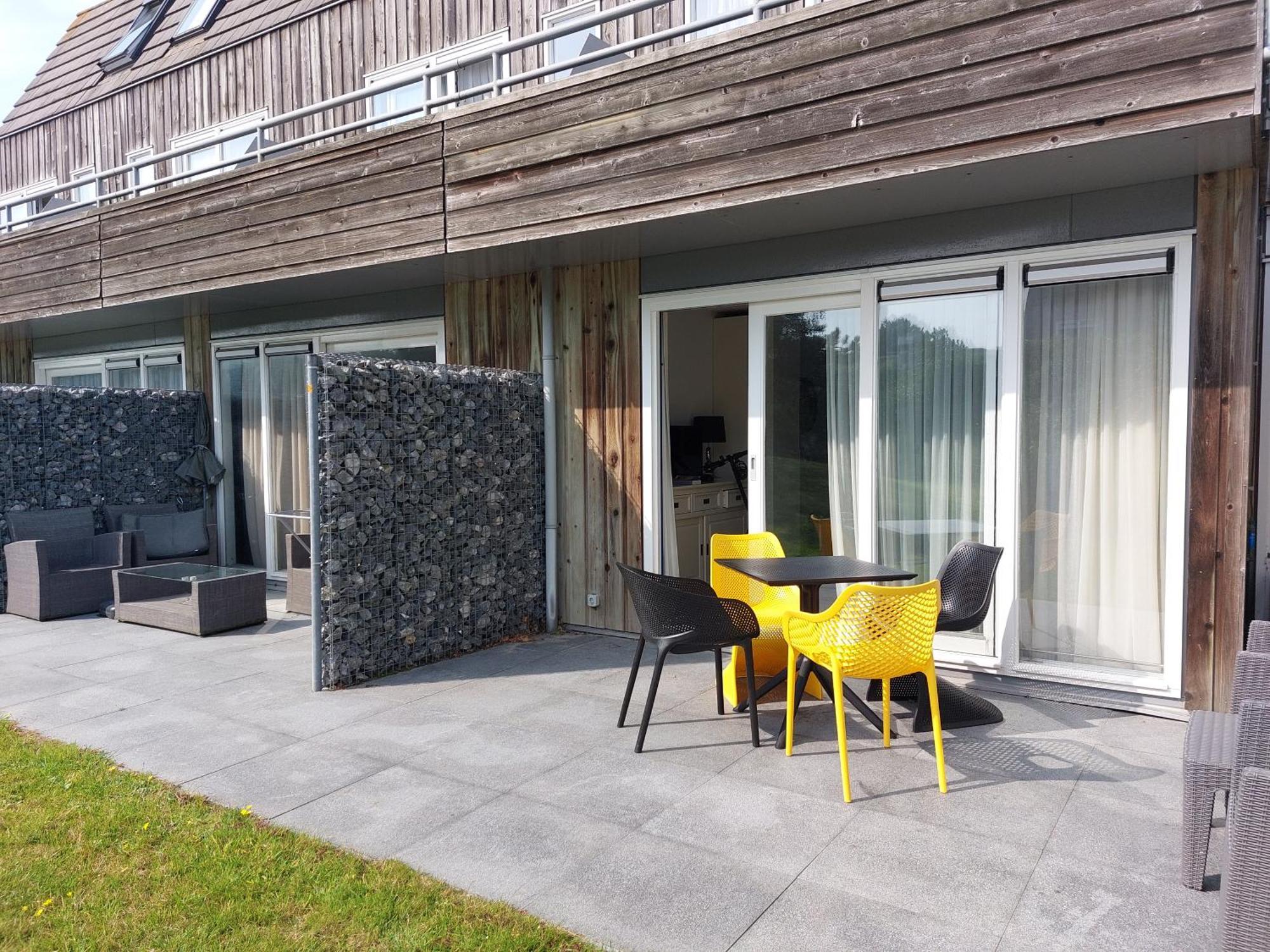 Aphrodite Met Zonnig Terras, Eigen Keuken, Verwarmd Hotel-Zwembad, Nabij Dorp, Duinen En Strand 霍勒姆 外观 照片