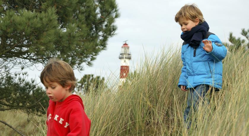 Aphrodite Met Zonnig Terras, Eigen Keuken, Verwarmd Hotel-Zwembad, Nabij Dorp, Duinen En Strand 霍勒姆 外观 照片