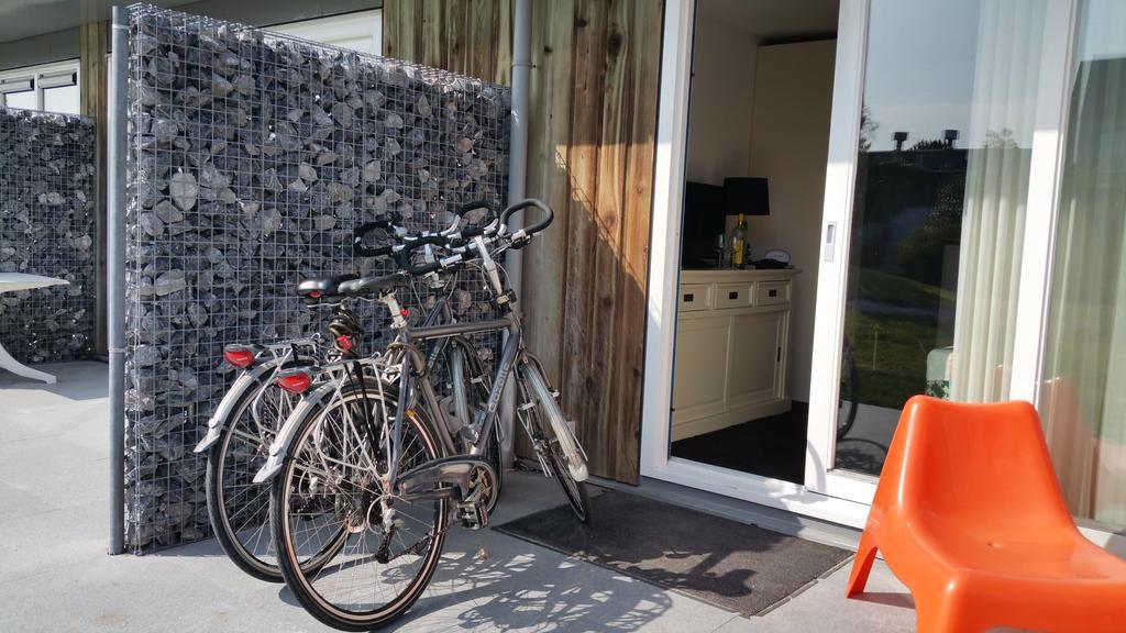 Aphrodite Met Zonnig Terras, Eigen Keuken, Verwarmd Hotel-Zwembad, Nabij Dorp, Duinen En Strand 霍勒姆 外观 照片
